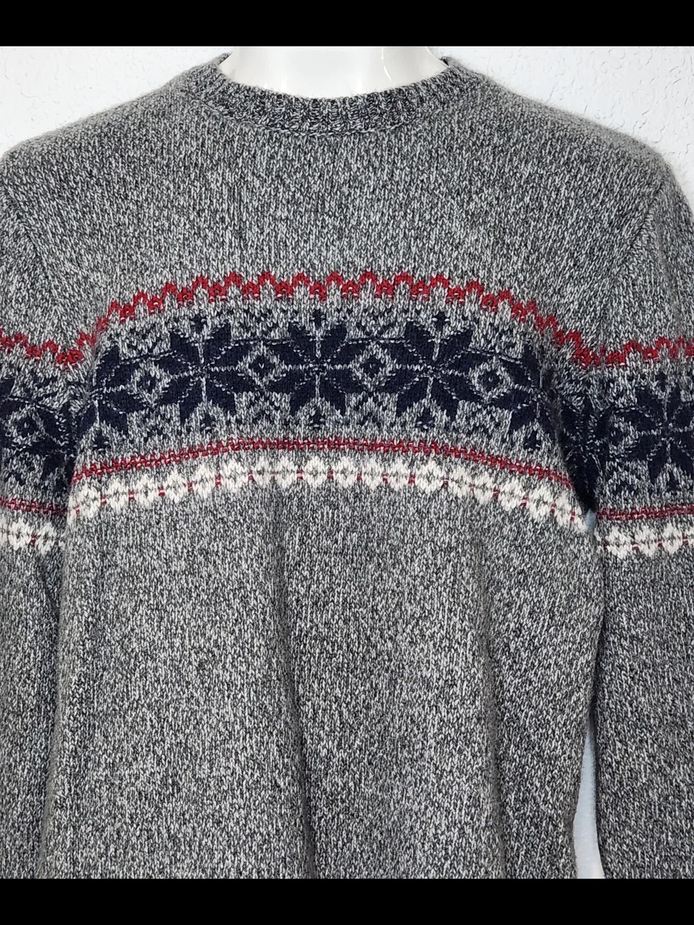 Vtg Abercrombie & Fitch Gray Fair Isle Crewneck Sweater with Navy & Red Accents